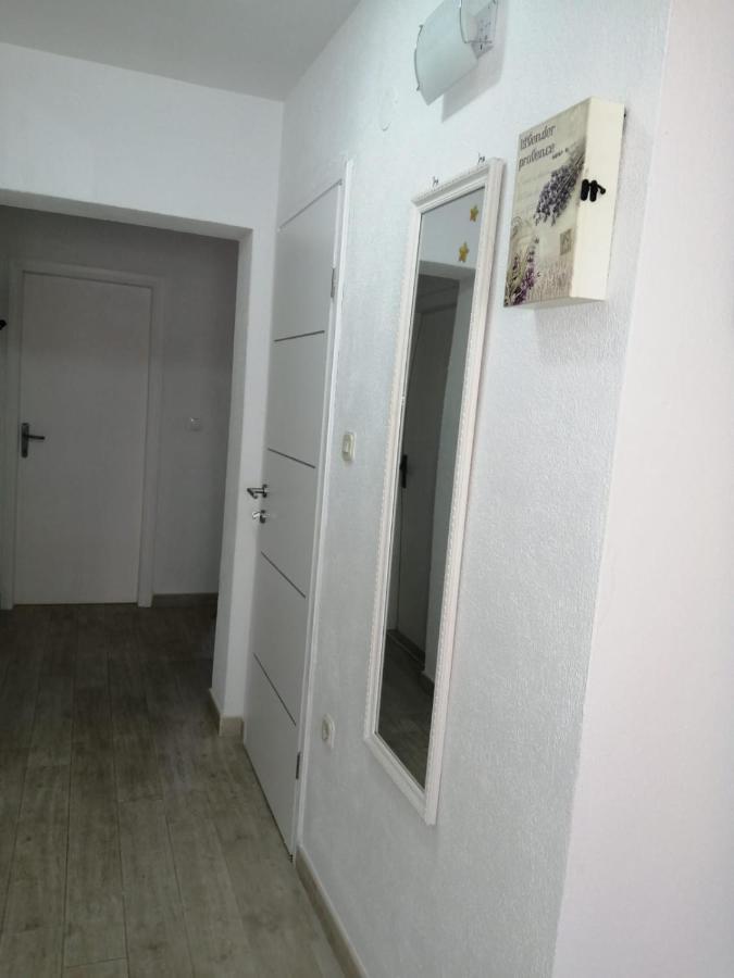 Apartman Grgic มาคาร์สกา ภายนอก รูปภาพ