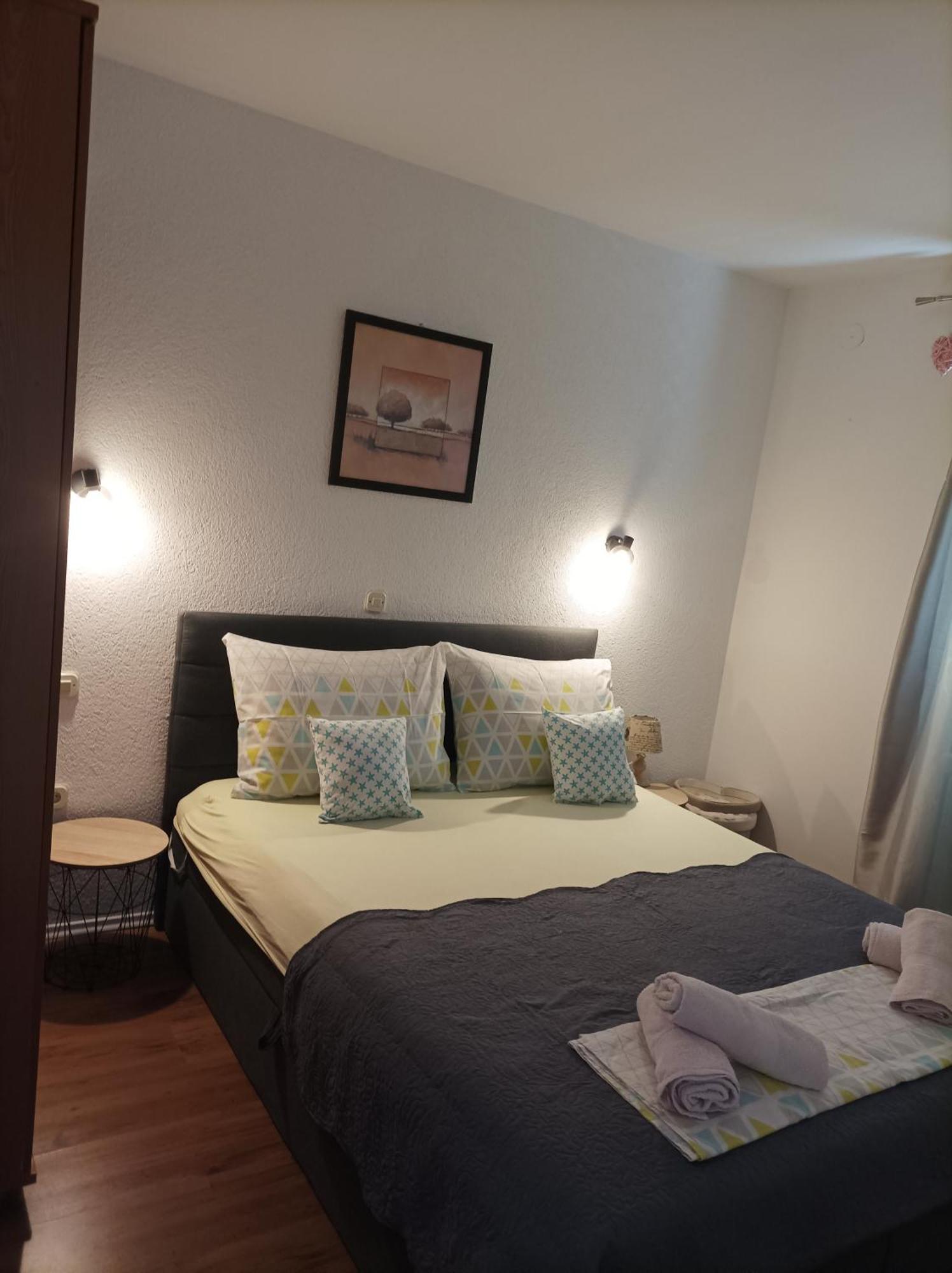 Apartman Grgic มาคาร์สกา ภายนอก รูปภาพ